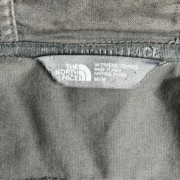The North Face Gray Women’s Utility Jacket Size Medium - Picture 11 of 11